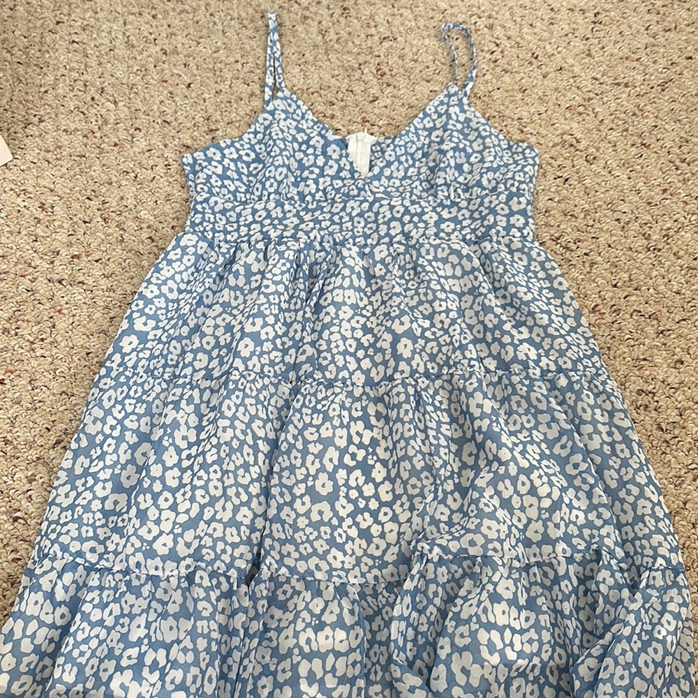 Super cute floral dress!!!